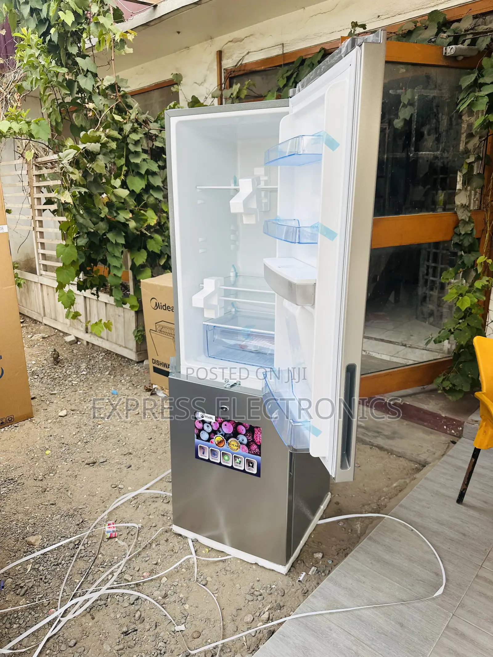 Sealed in Box Pf 334 BWD 251L Water Dispenser Fridge 