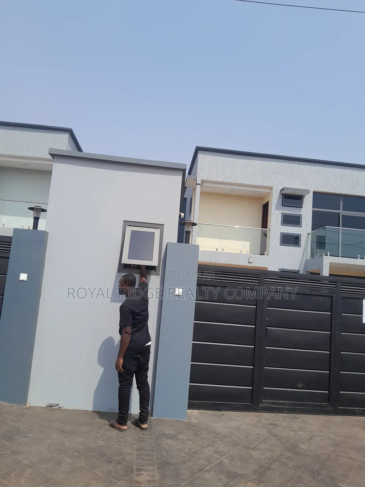 4bdrm Townhouse / Terrace in Tseaddo, Accra Metropolitan for rent
