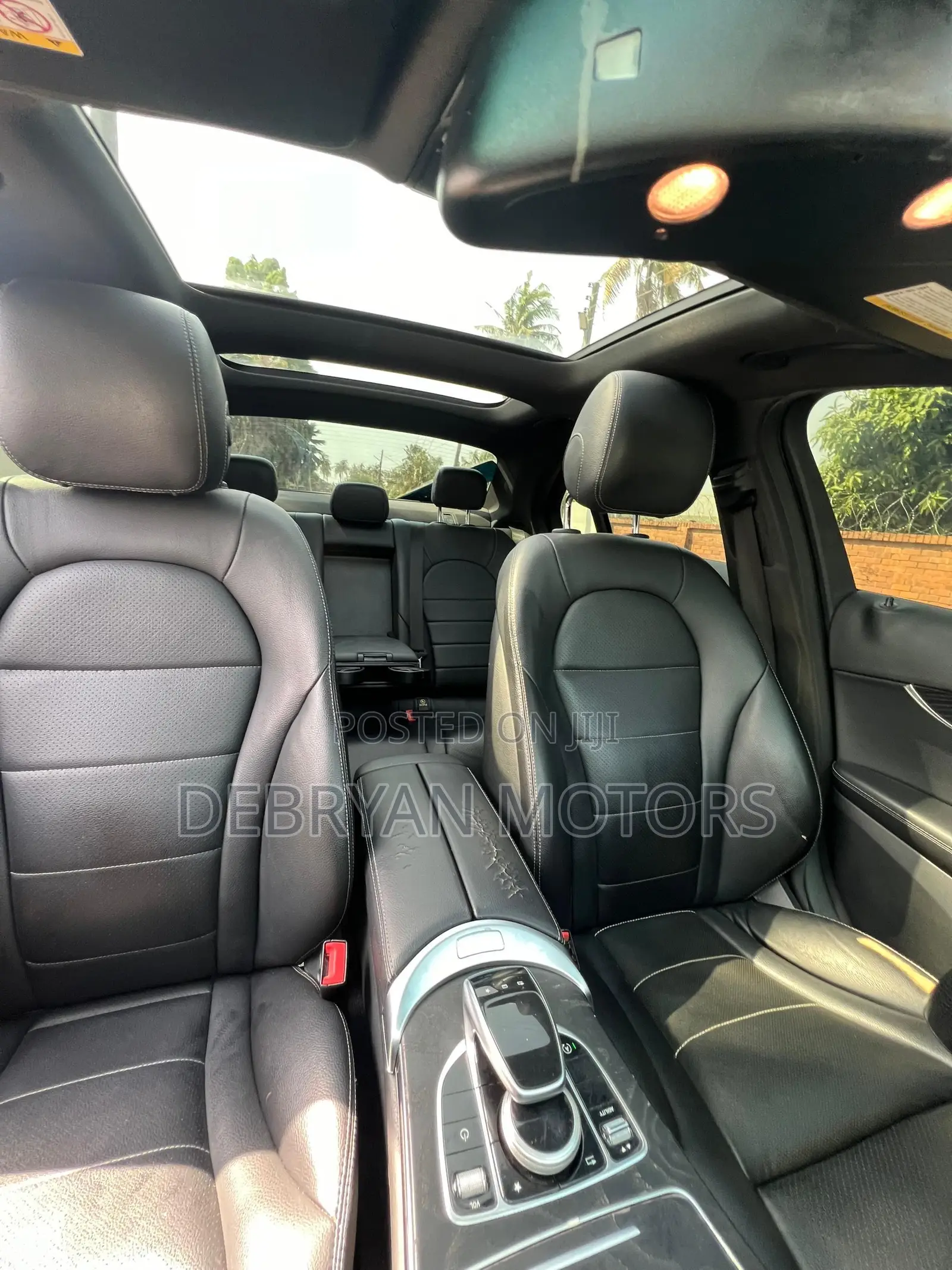 Mercedes-Benz C300 Sport 4Matic Sedan AWD (2.0L 4cyll 7A) 2016 Black