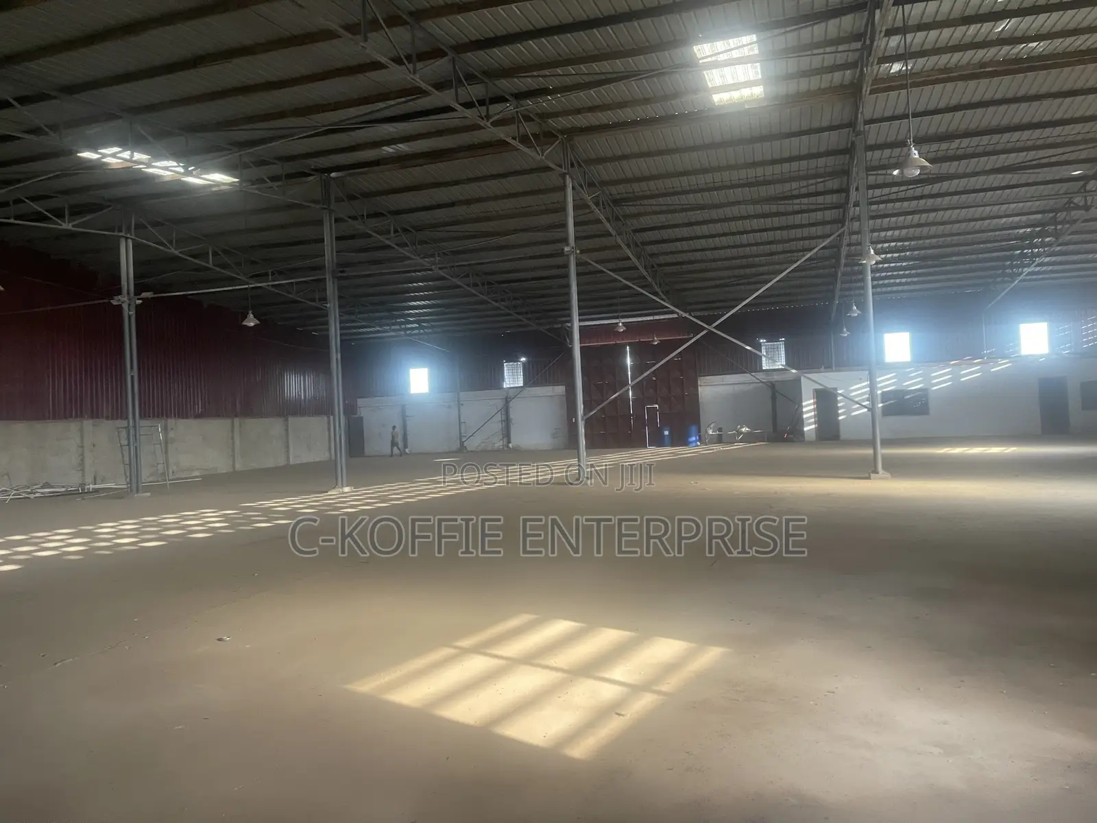 1000 SQM Warehouse at Achimota for Rent