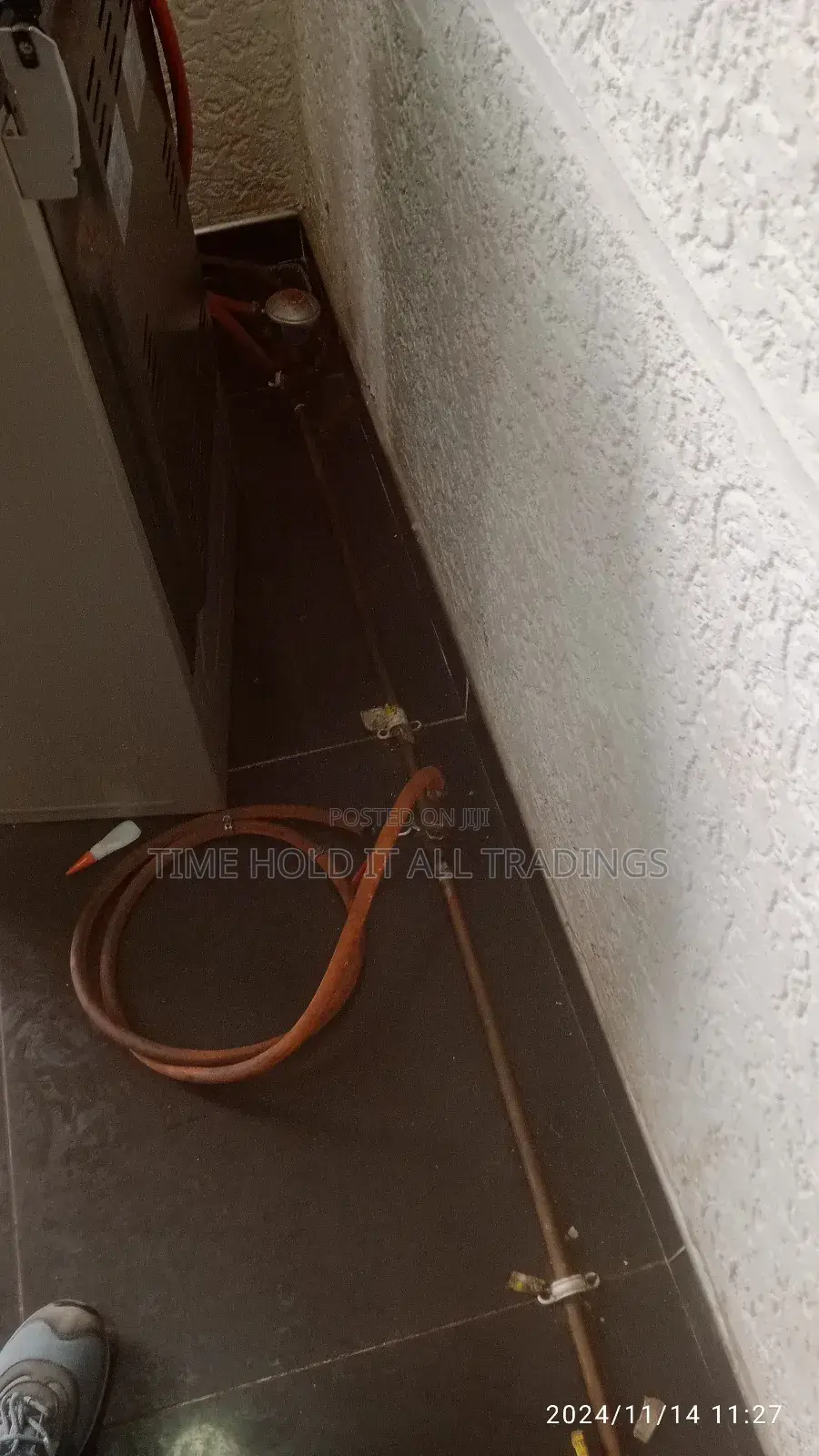 Connection of Gas Pipe for Domestic and Commercial Use