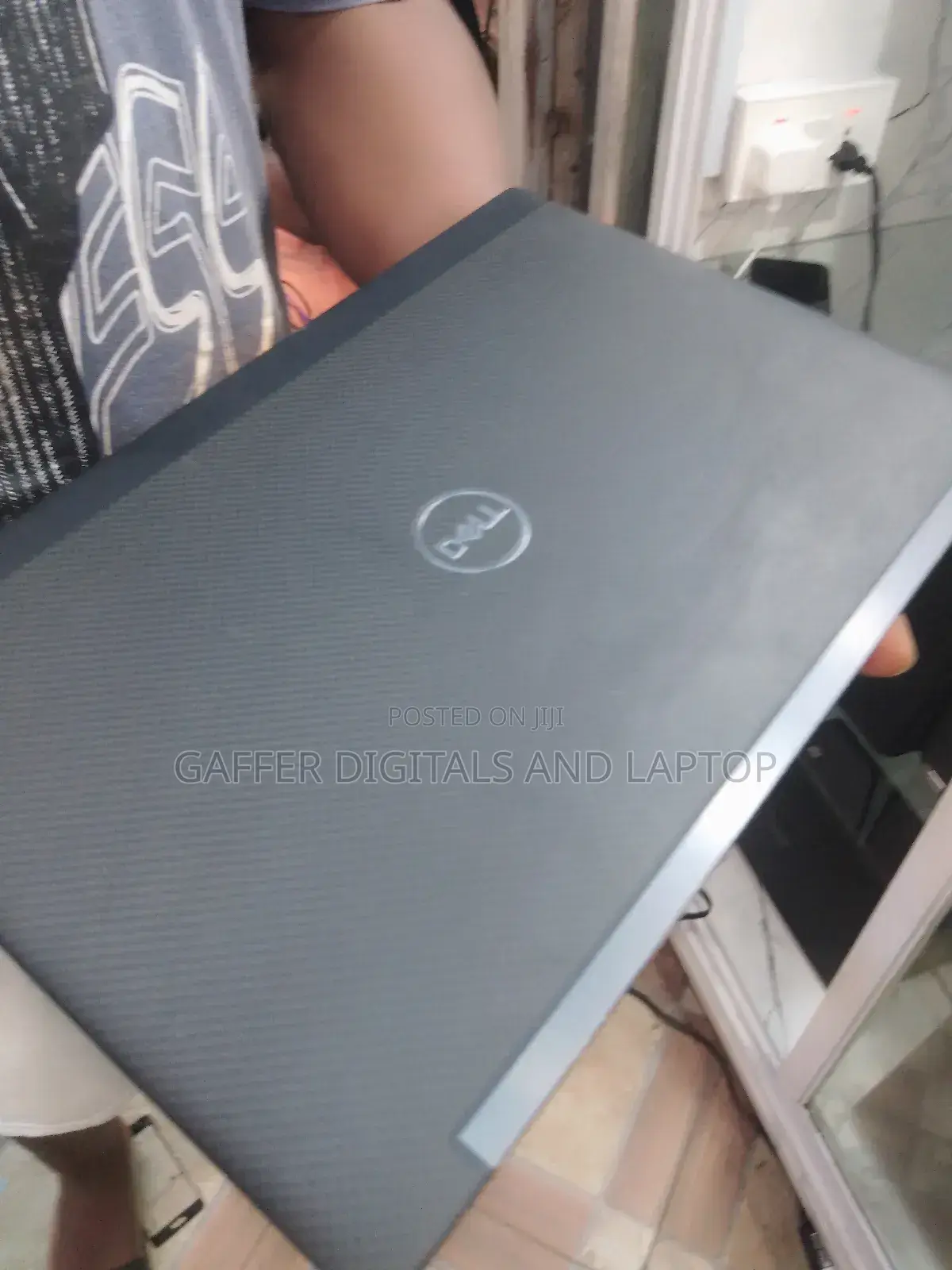 New Laptop Dell Latitude 7390 8GB Intel Core i5 SSD 256GB