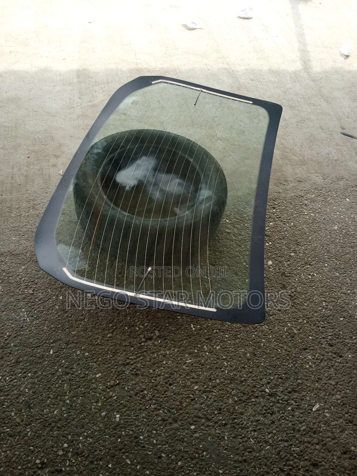 Ford Focus 2013 Back Glass