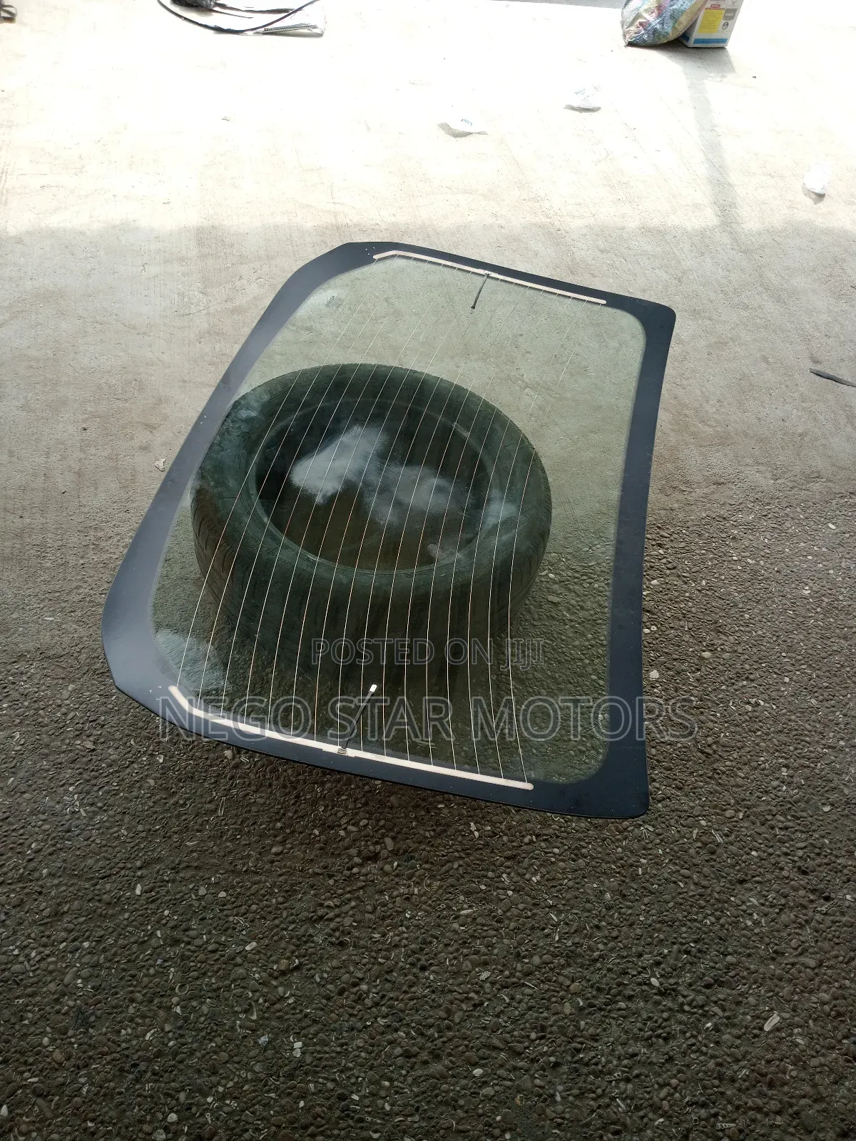 Ford Focus 2013 Back Glass