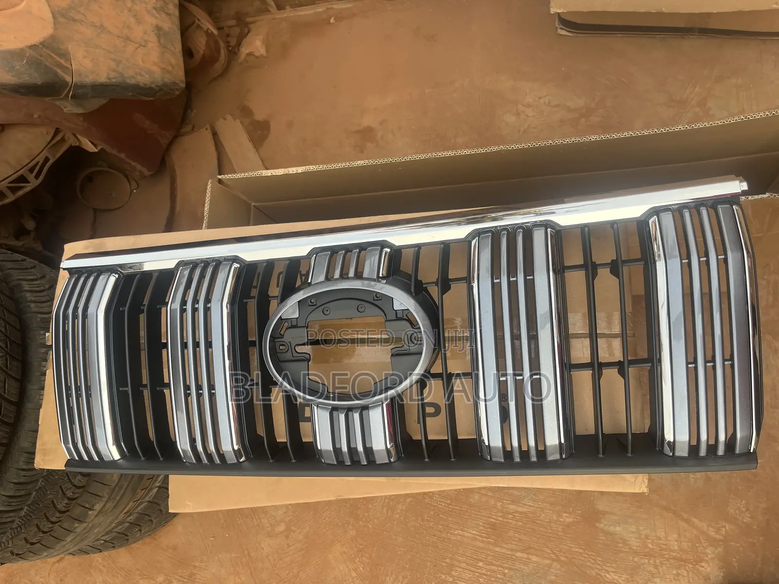 Prado 2018 Shells (Grille) Taiwan