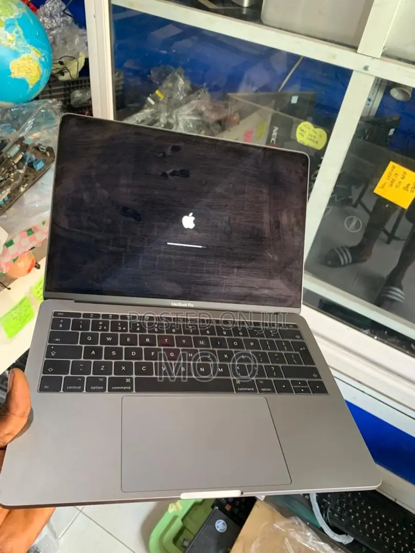 Laptop Apple MacBook Pro 2017 8GB Intel Core I5 SSD 128GB