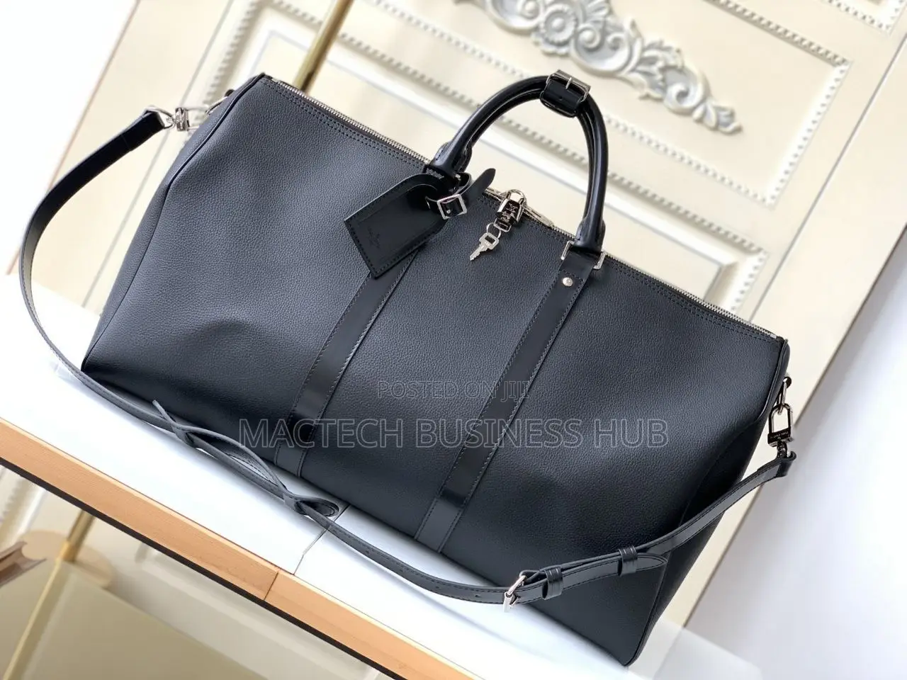 Traveling Bag
