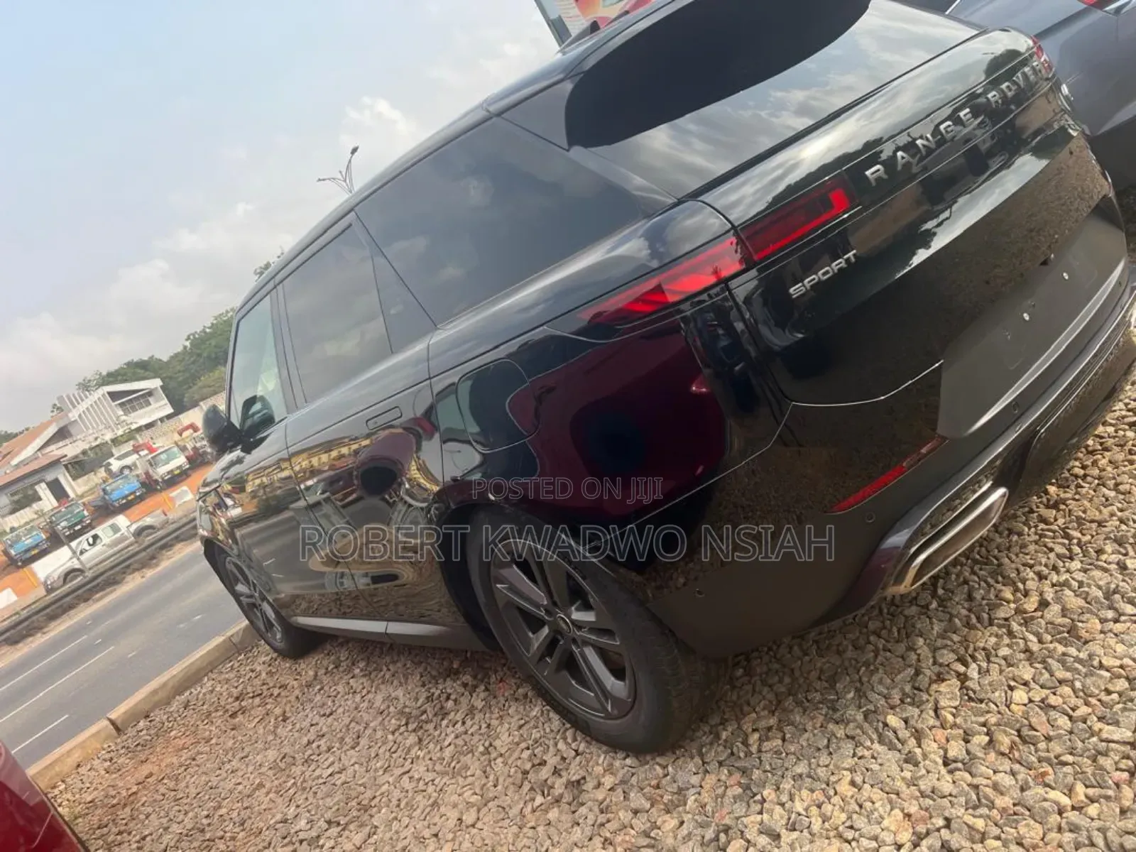 Land Rover Range Rover SE 2024 Black
