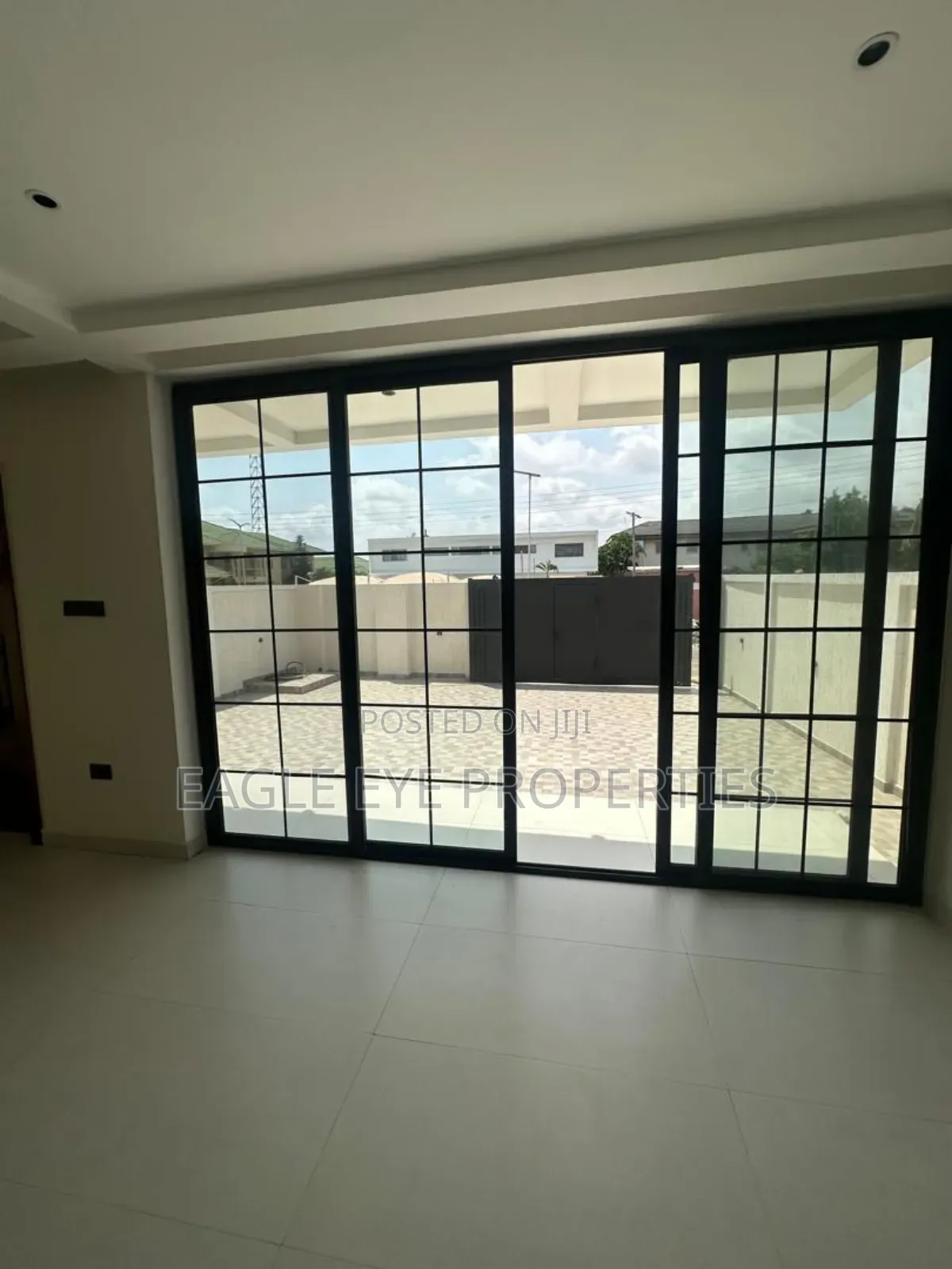 4bdrm House in Airport Residential Area for sale