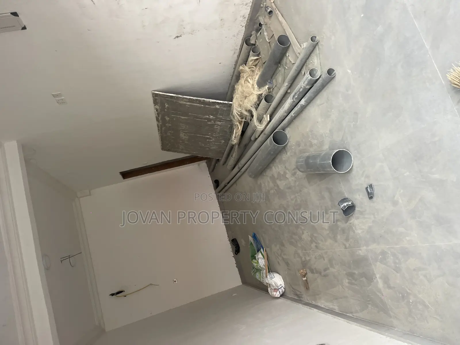 Store for Rent at Amasaman Sonitra 1500 a Month for 5 Years