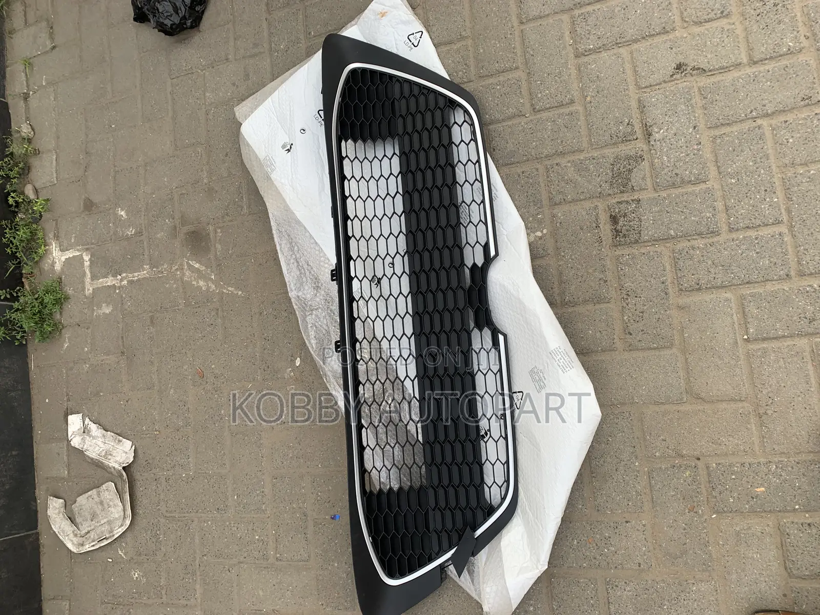 Corolla Down Grill Shell 2020 2021 2022