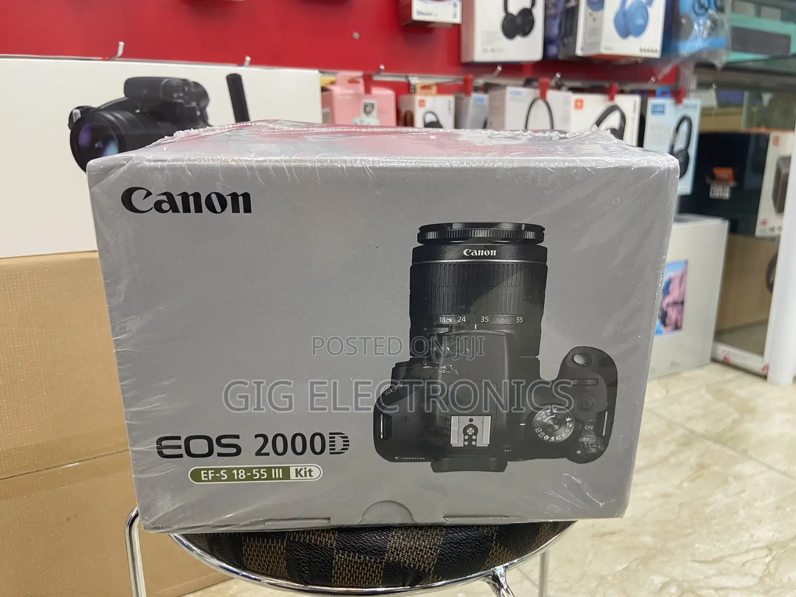 Canon EOS 2000D DSLR Camera With EFS, 18-55mm III Lens Kit