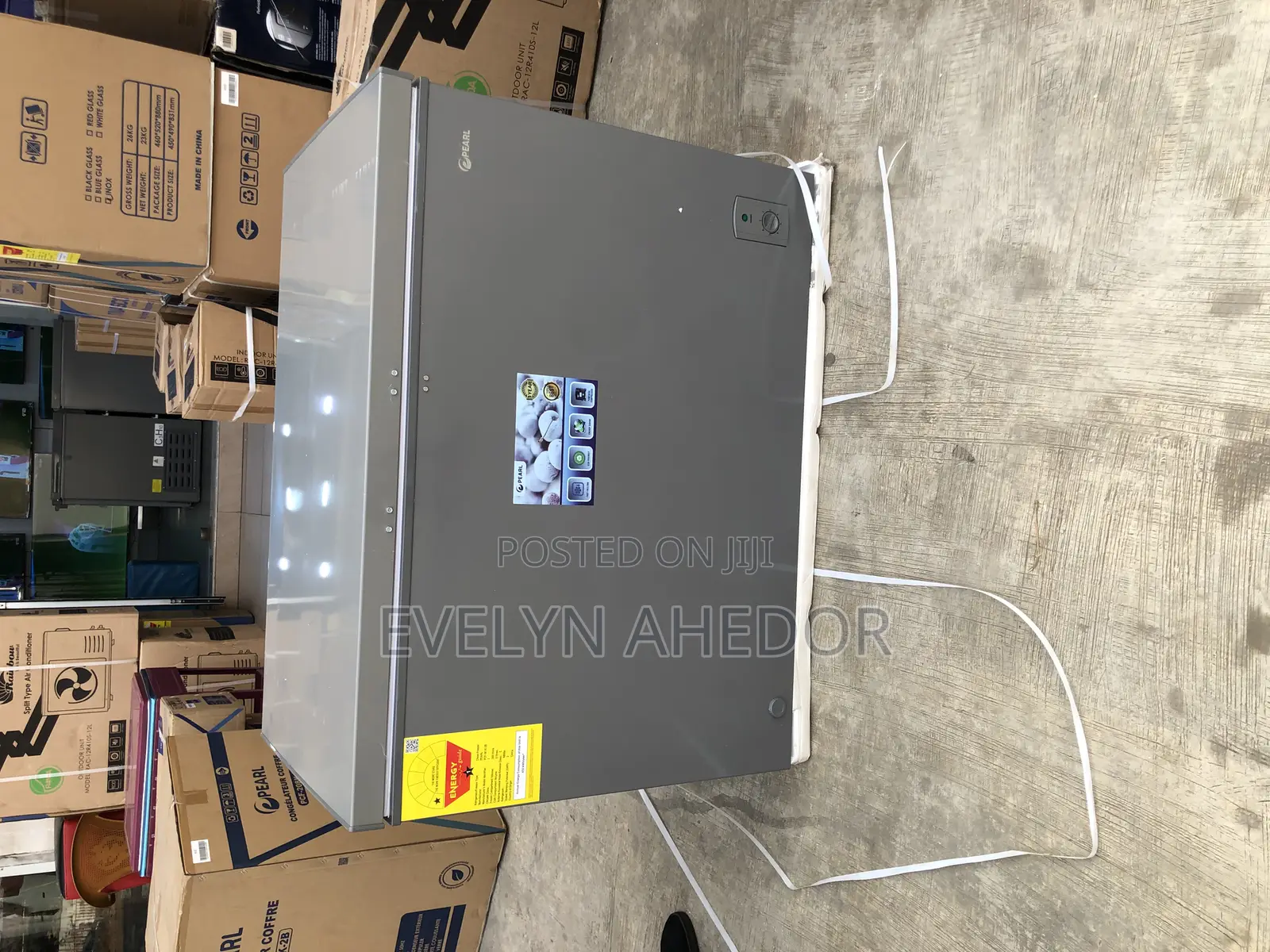 Pearl 290 Liters Chest Freezer Available for Sale