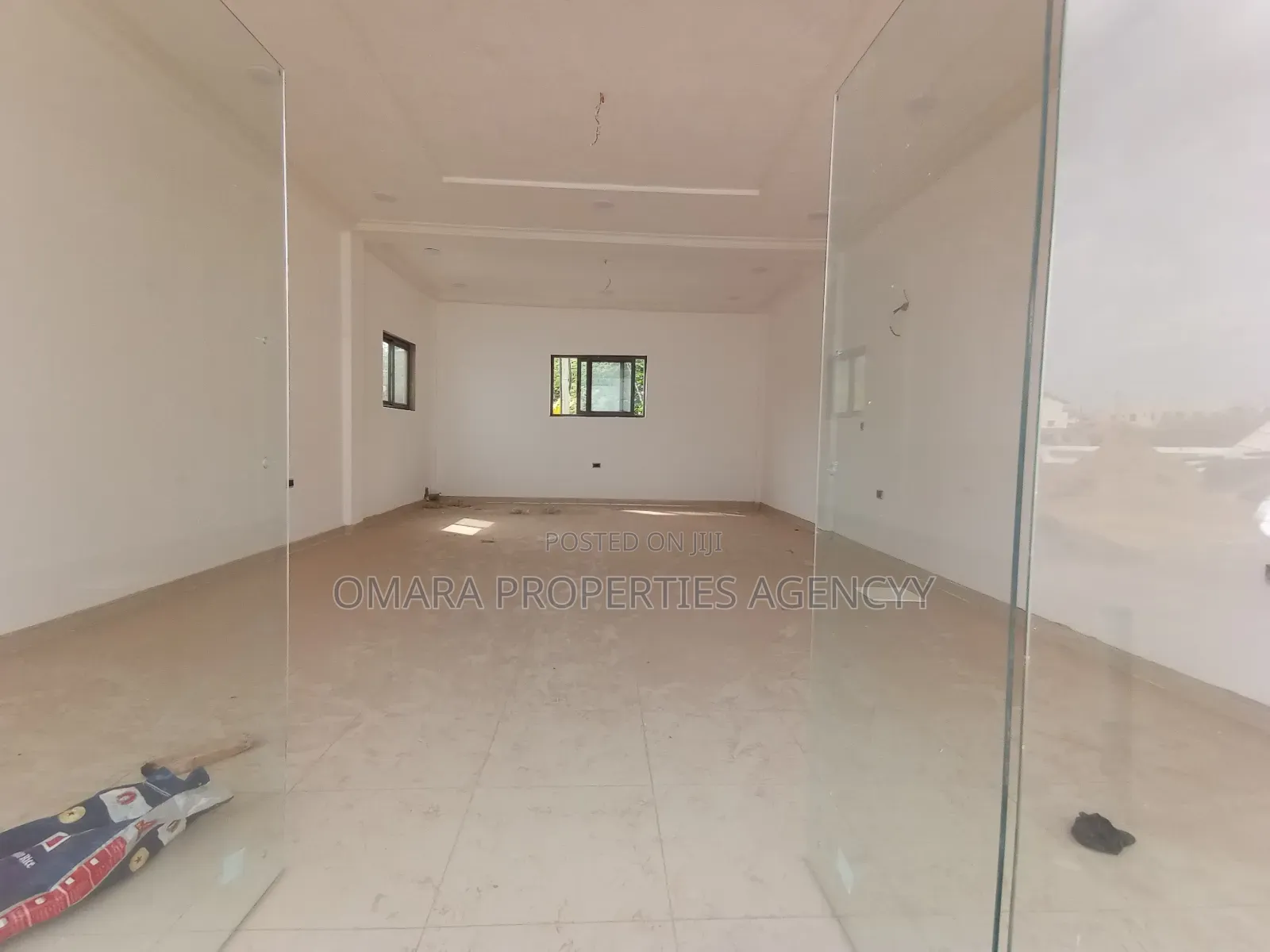 Shop Available for Rent