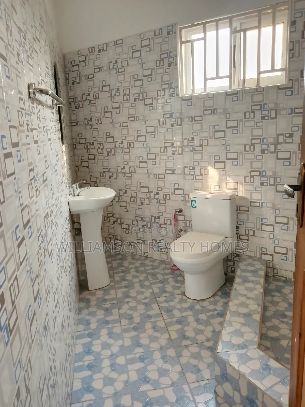 1bdrm Apartment in Hfc Estate Area, Spintex for rent