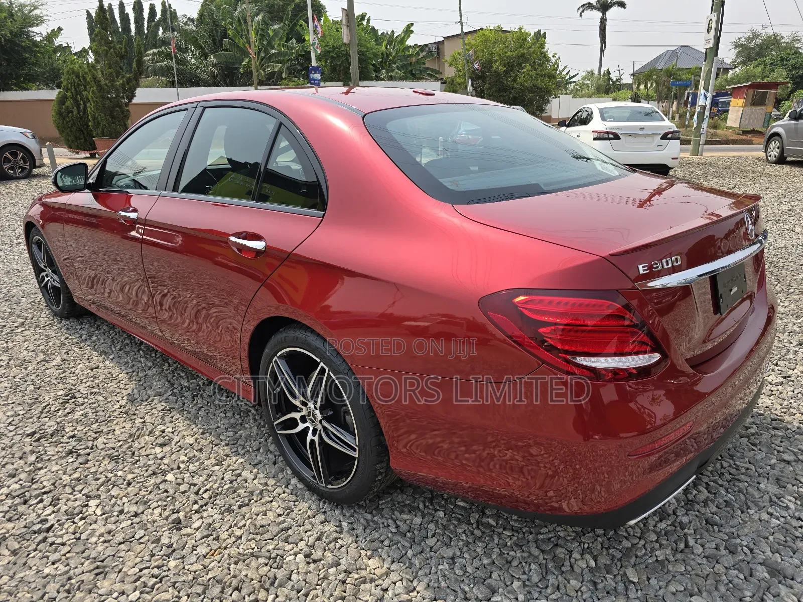 Mercedes-Benz E300 2019 Burgundy