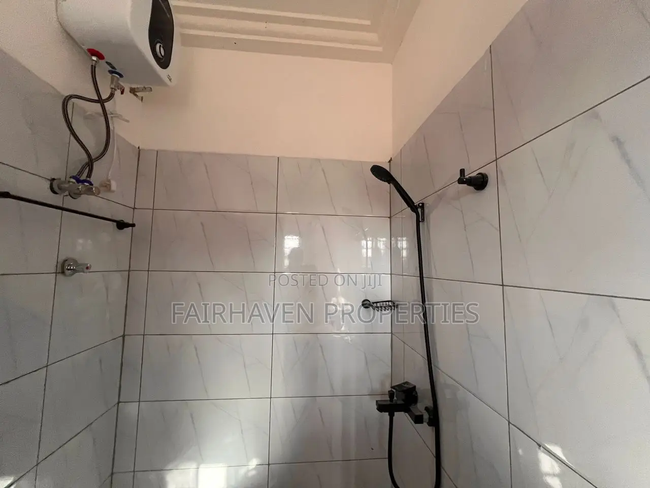 3bdrm House in Oyarifa for sale
