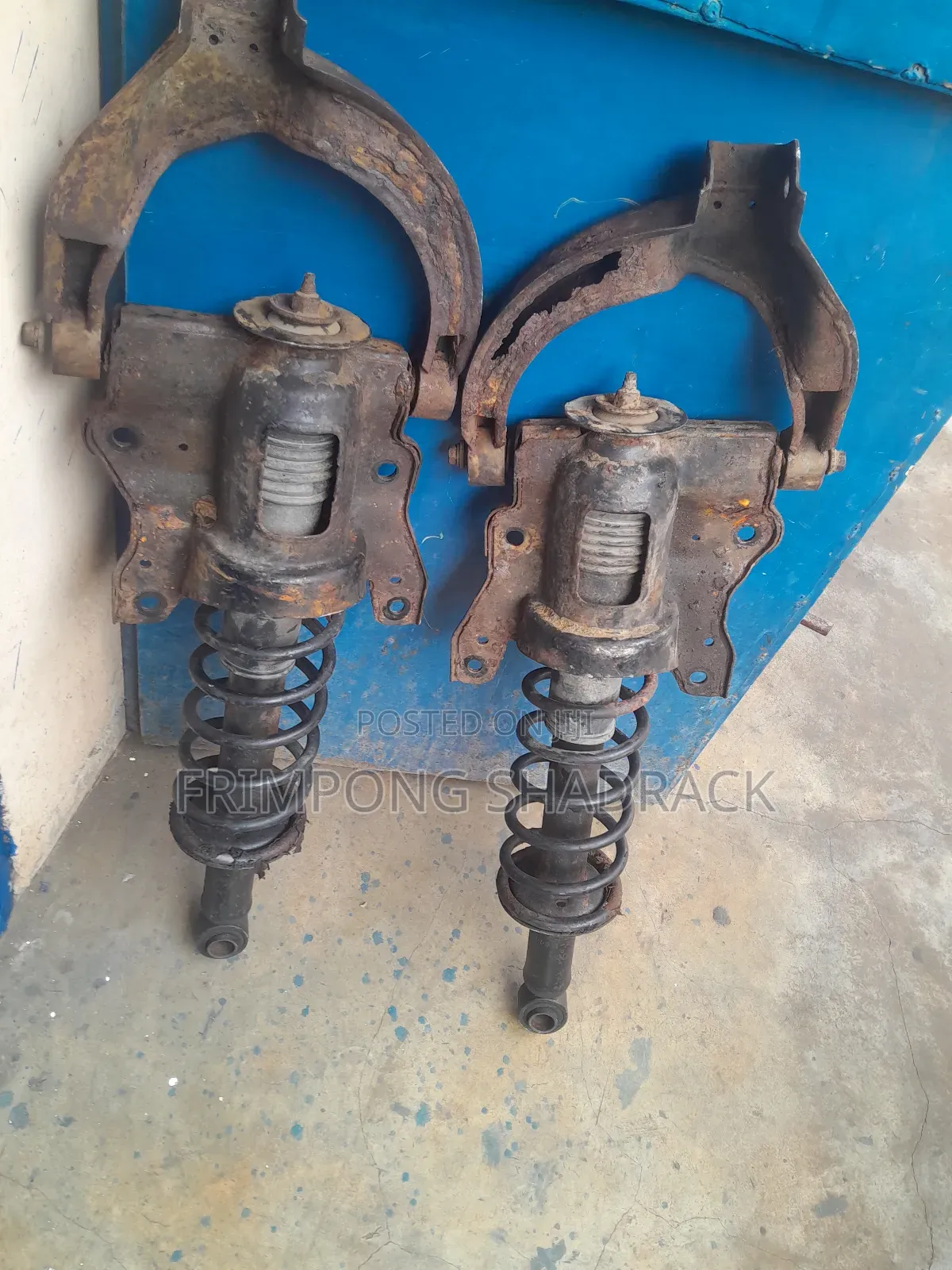 Hyundai Sonata 2000 to 2005 Back Shocks Absorbers