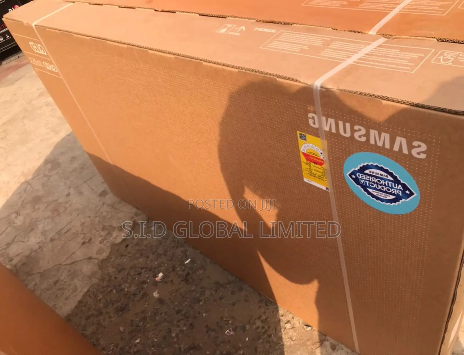 Cinematic Scale With 65'' QLED Q60D Tizenos Smart TV 2024