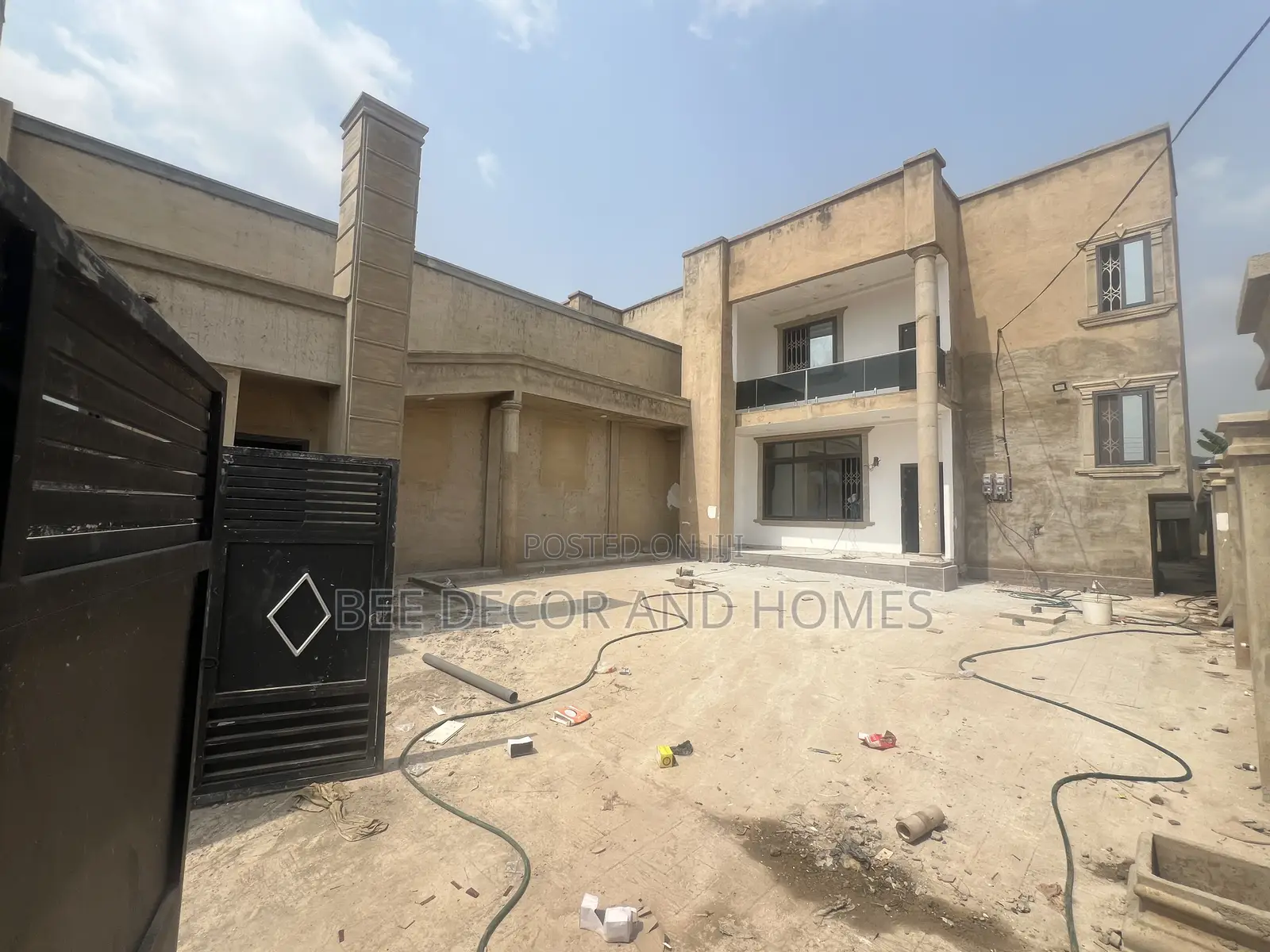 4bdrm House in Bee Decor & Homes, Abokobi for sale