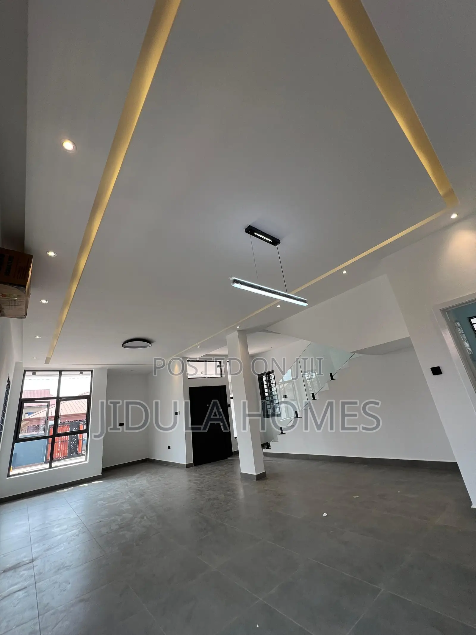3bdrm Duplex in Oyarifa for sale