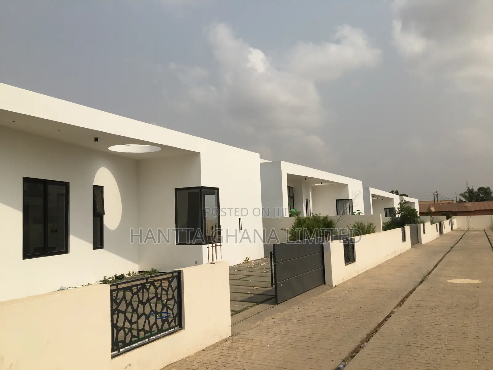 3bdrm Townhouse / Terrace in East Legon Hills, Accra Metropolitan