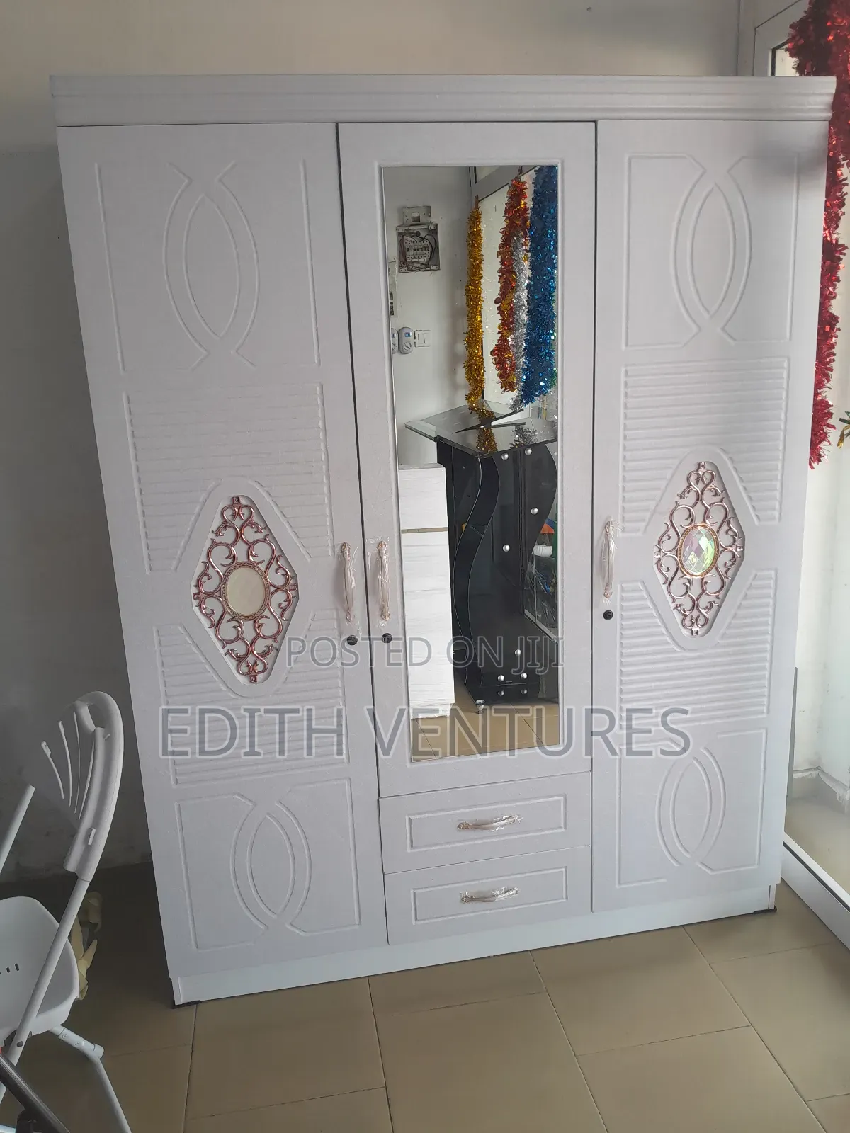 Snuggle 3 in 1wardrobe