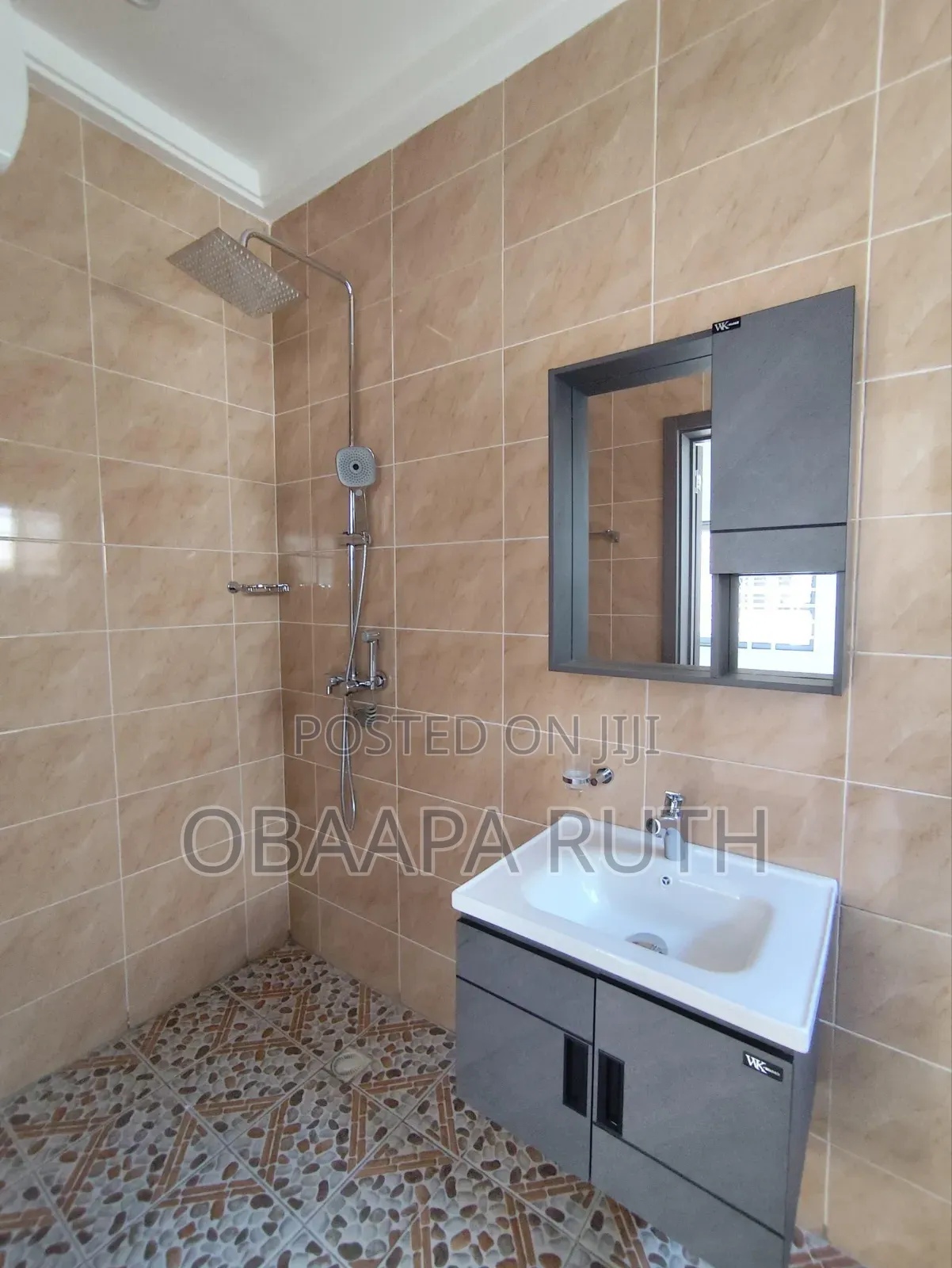 4bdrm House in Ogbojo, East Legon for sale