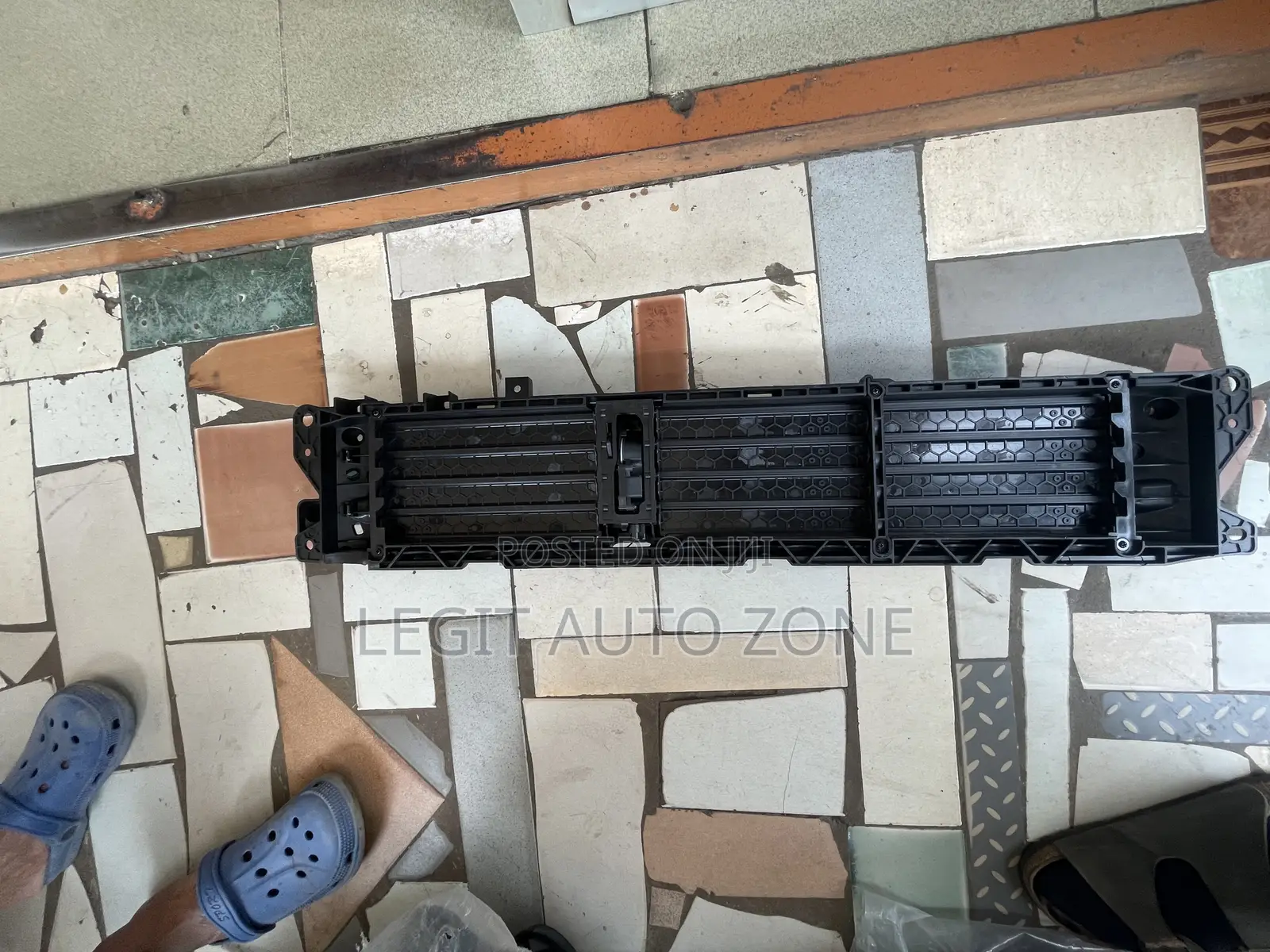 Honda CRV 2017,2018,2020, 2019, Shutter Grill With Motor