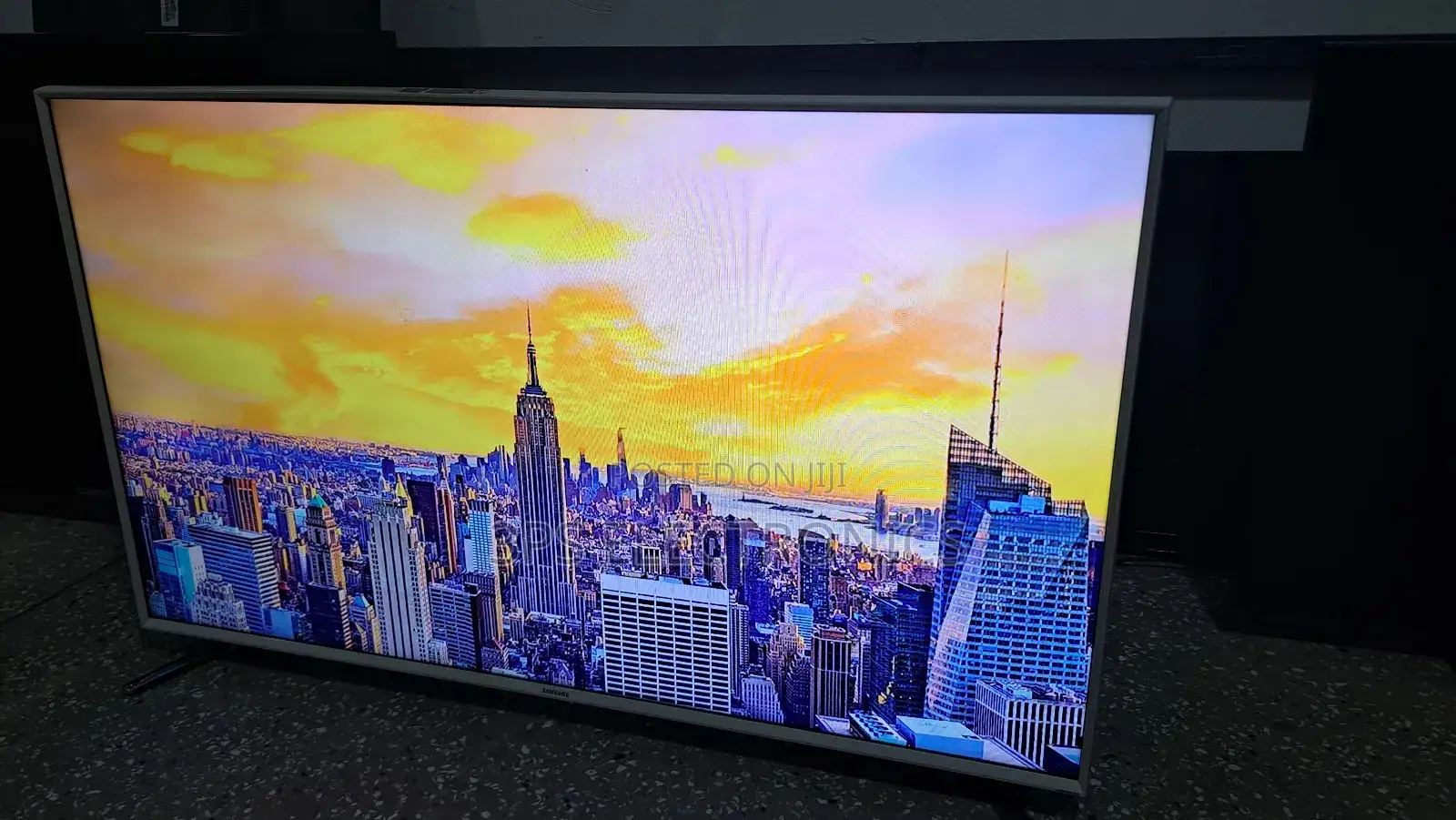 Samsung 48 Smart Digital