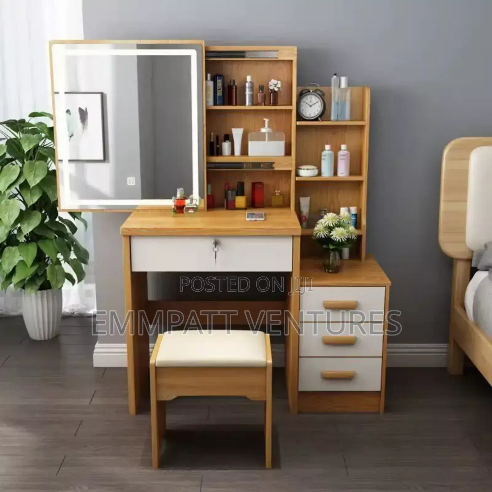 Latest 2025 Dressing Mirror, Table and Chair