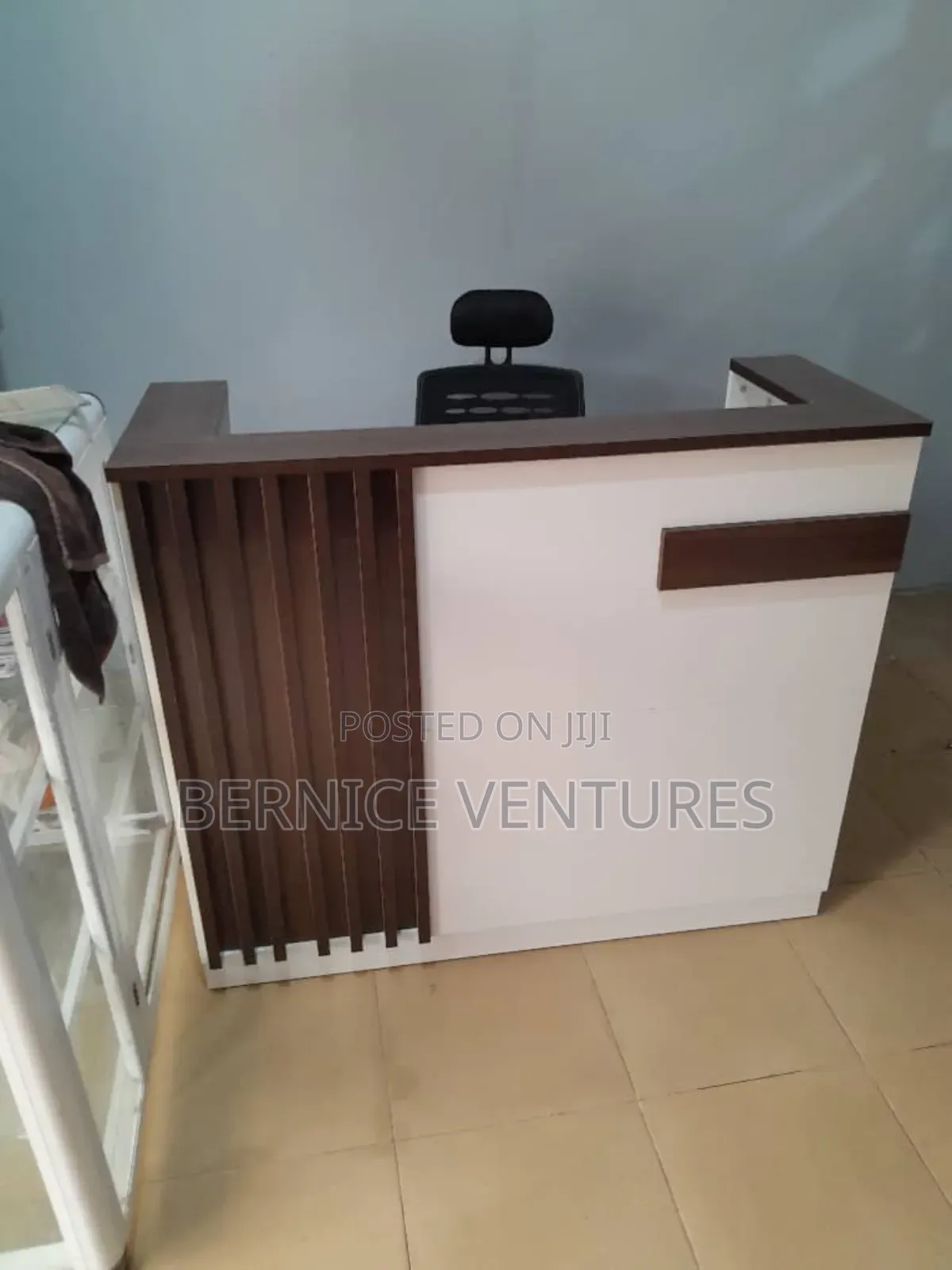 Affordable Reception Table