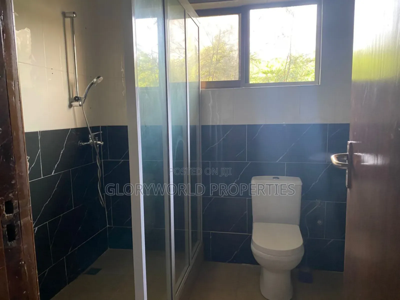 Spacious , Furnished Room at Spintex. (Ghc 550 a Day)