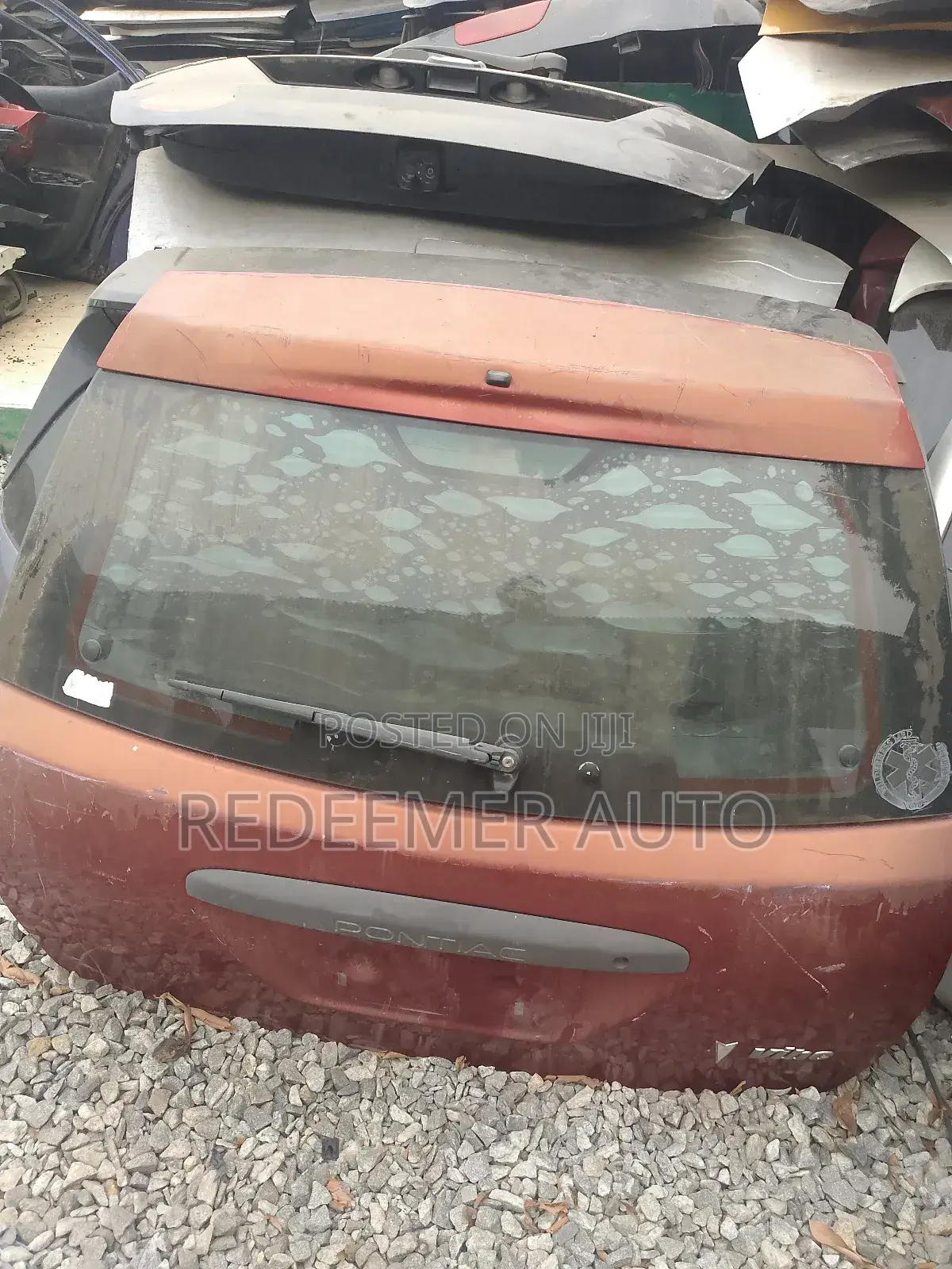 Pontiac Vibe Boot/Pontiac Vibe Tailgate; 2003-2008