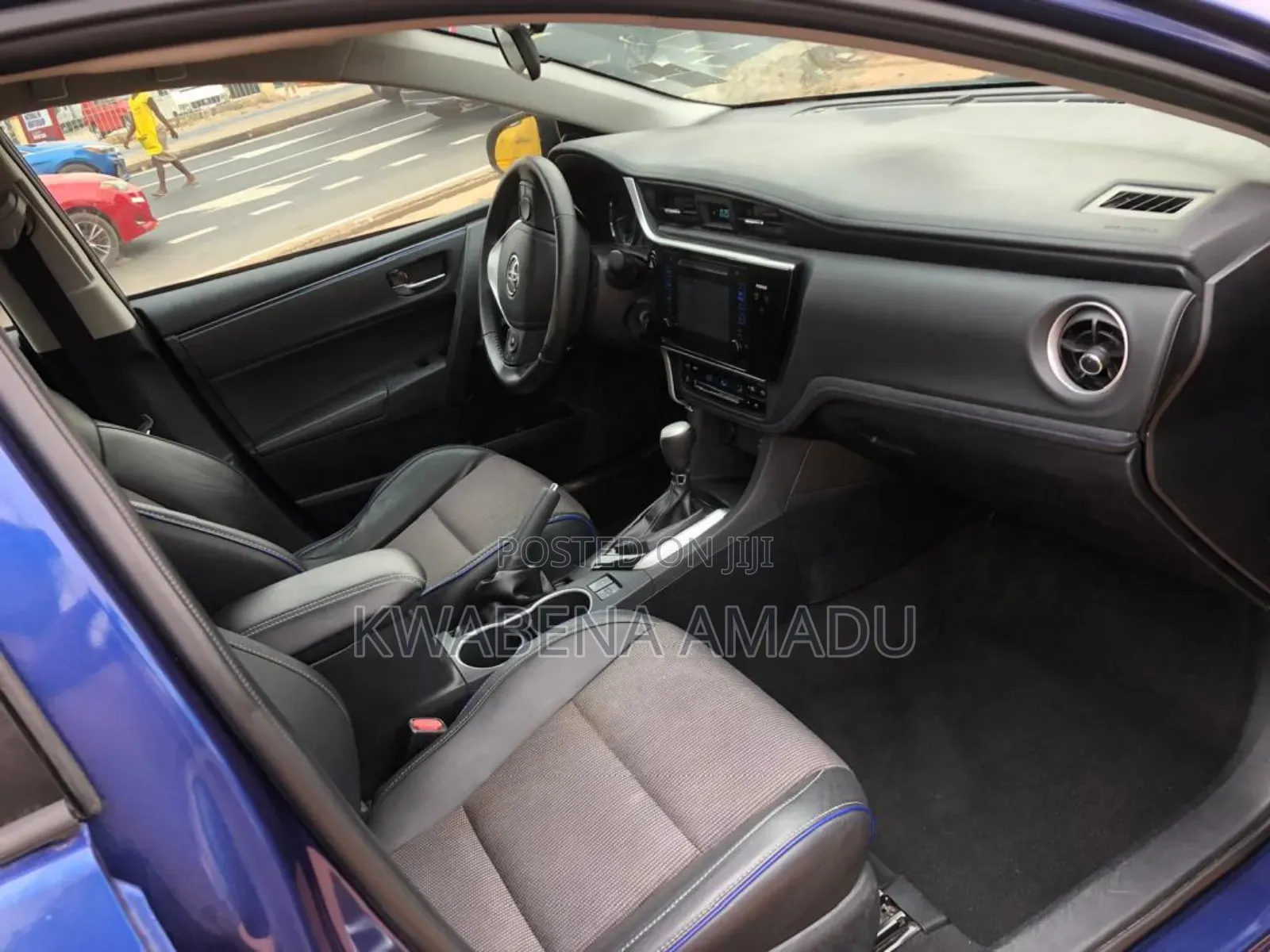 Toyota Corolla SE 4dr Sedan (1.8L 4cyl CVT) 2017 Blue