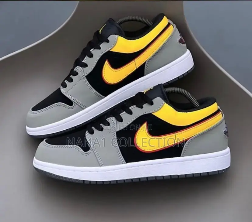 Nike Dunk Low