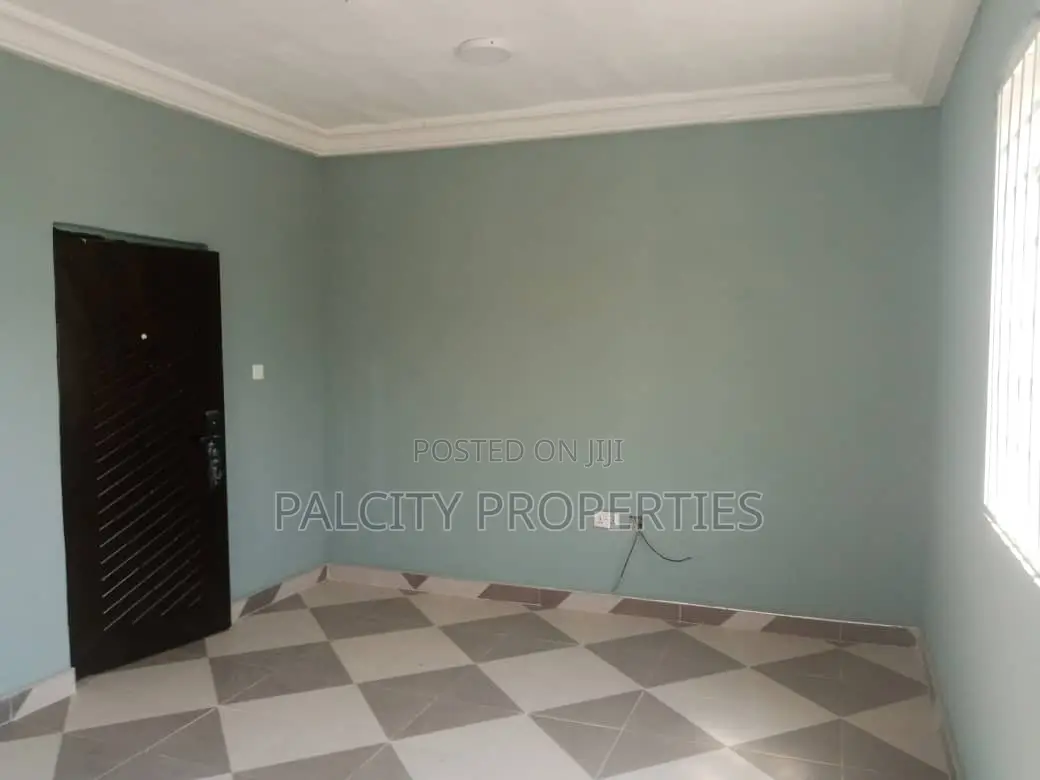 2bdrm Apartment in Kenyase Abrem, Kumasi Metropolitan for rent