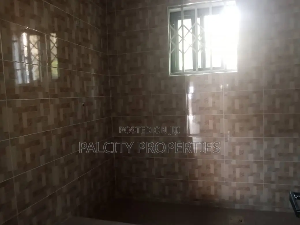 2bdrm Apartment in Kenyase Abrem, Kumasi Metropolitan for rent