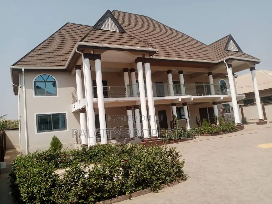 2bdrm Apartment in Kenyase Abrem, Kumasi Metropolitan for rent