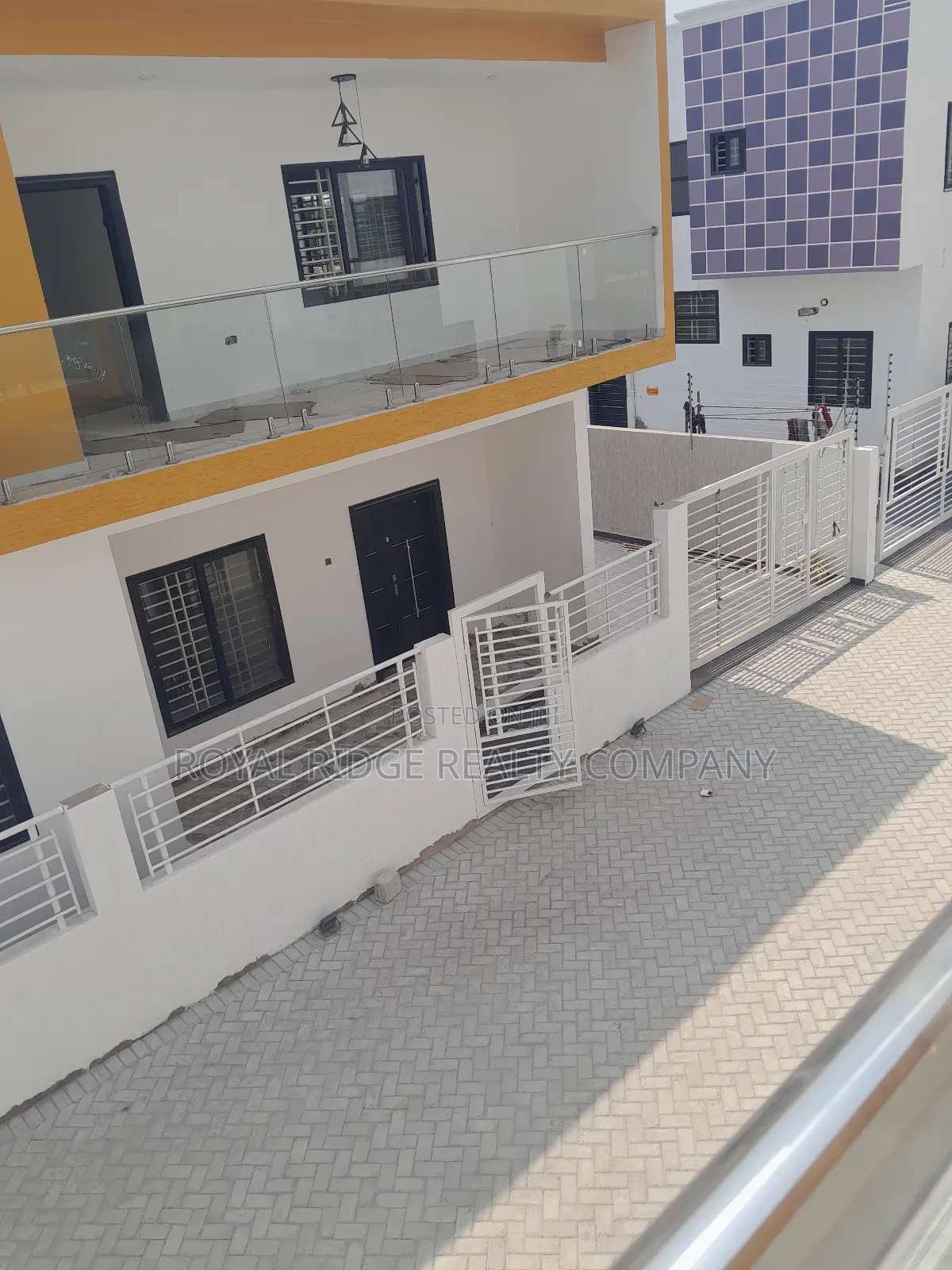 4bdrm Townhouse/Terrace in Spintex, Accra Metropolitan for sale