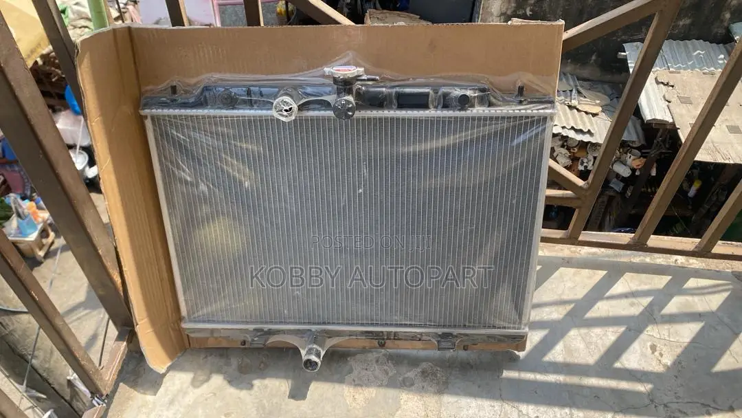 Nissan Rogue 2014 2015 2016 Water Tank Radiator