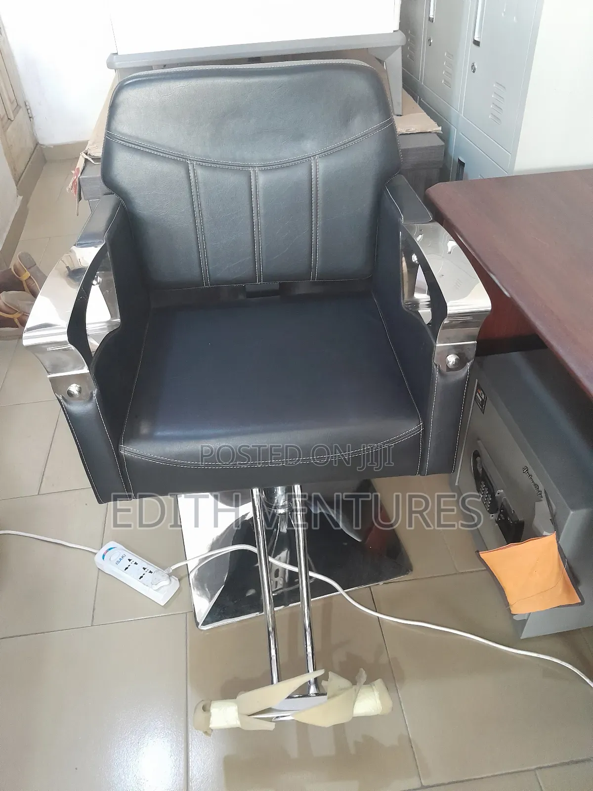 Parlour Styling Seat