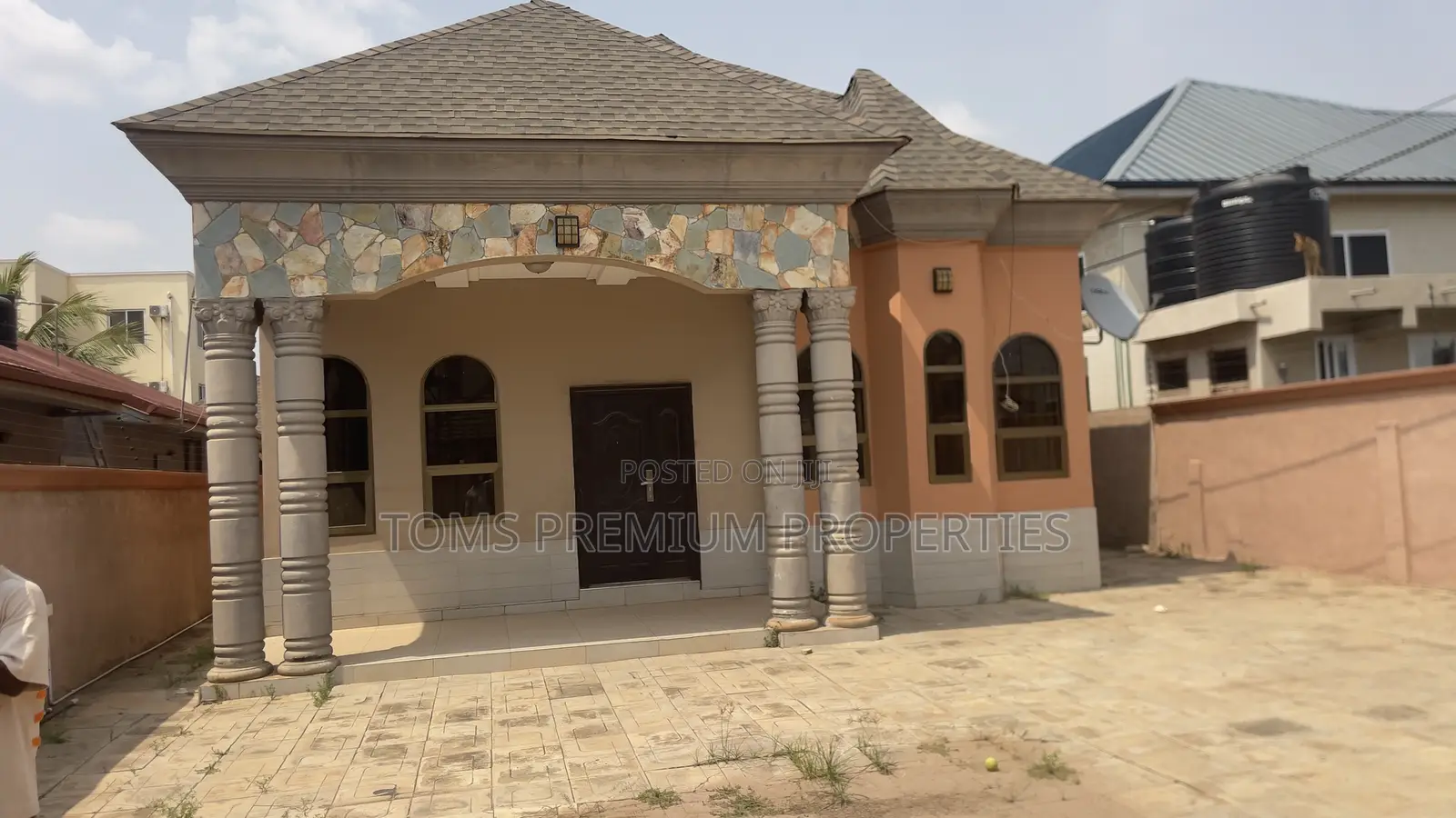 3bdrm House in East Legon for rent