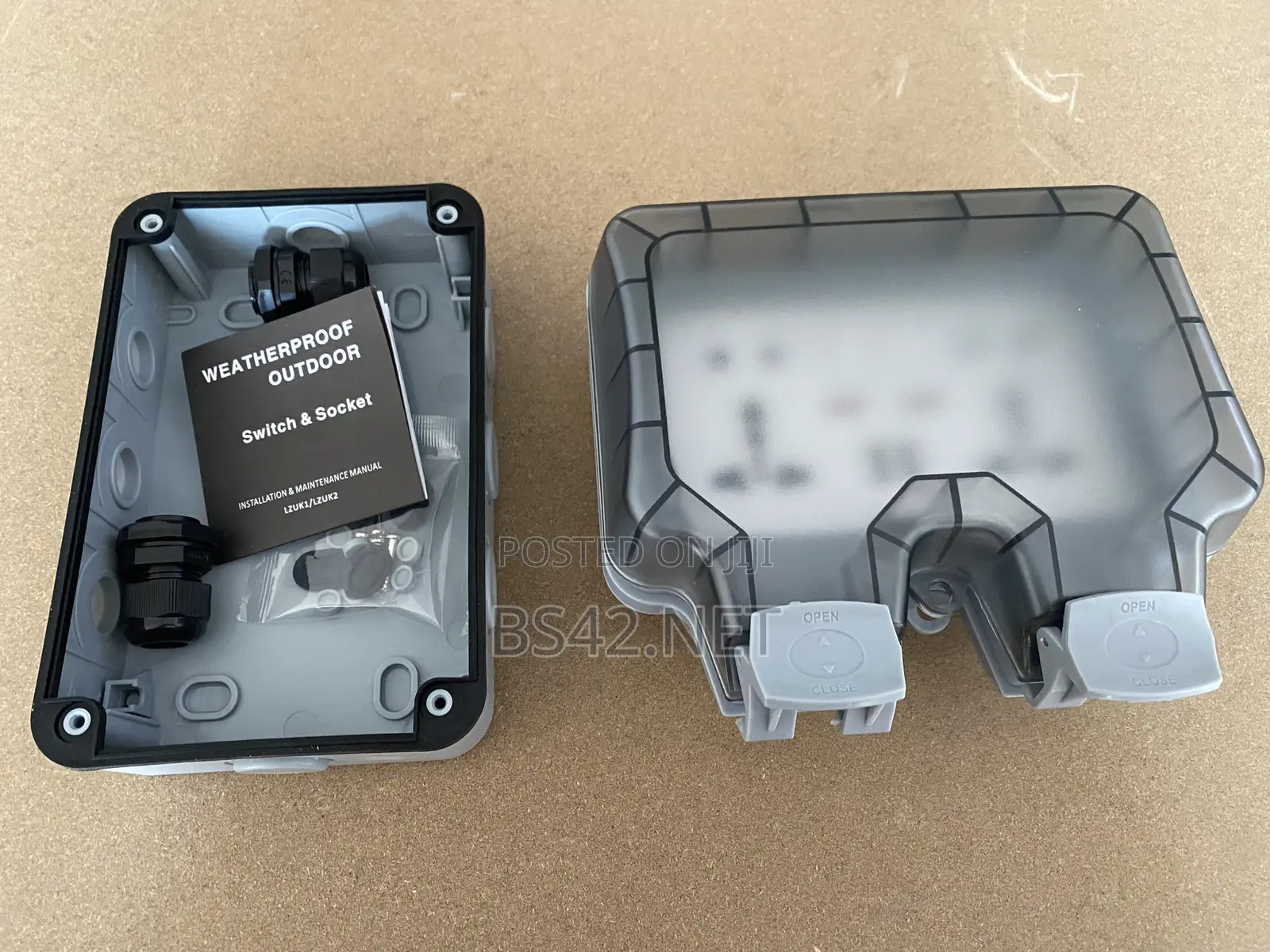 Weatherproof Outdoor Socket