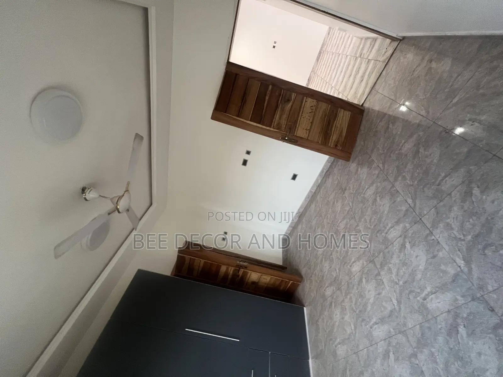 2bdrm Apartment in Bee Decor & Homes, Old Ashomang for rent