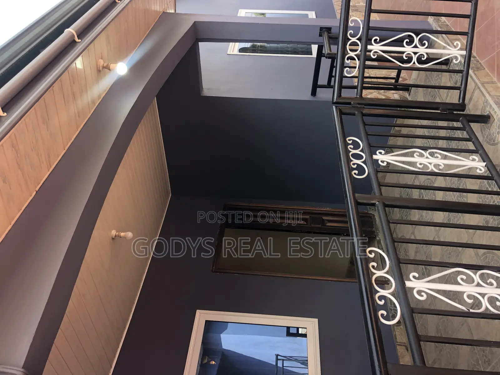 2bdrm Apartment in New Market, Kasoa for rent