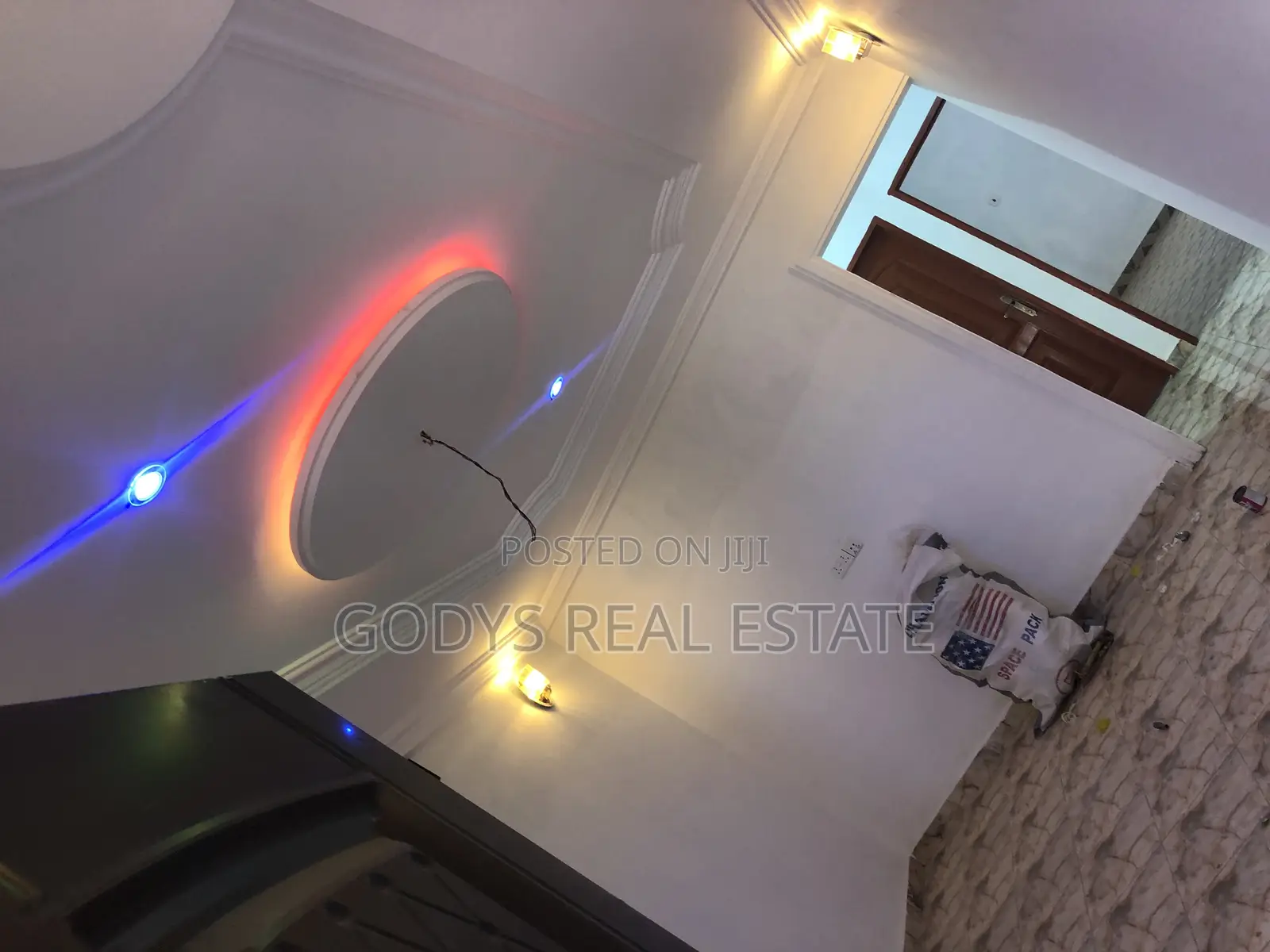 2bdrm Apartment in New Market, Kasoa for rent