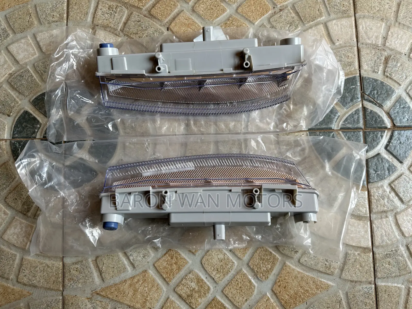 W204 Fog Lamp Available