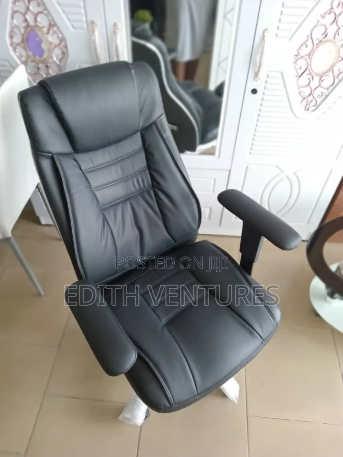 M.Ds Executive Chair for Office