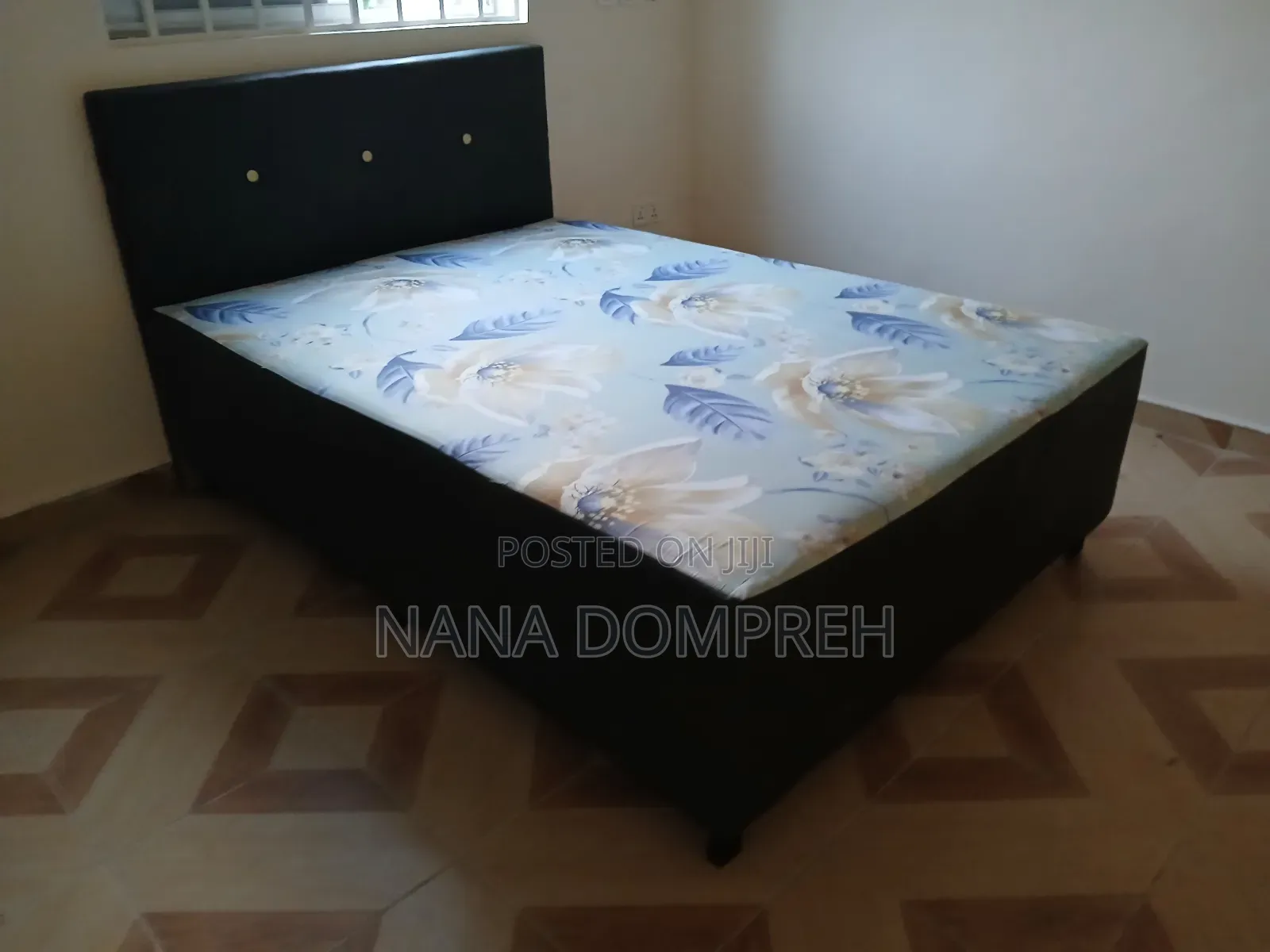 Navy Green Inbuilt Bed